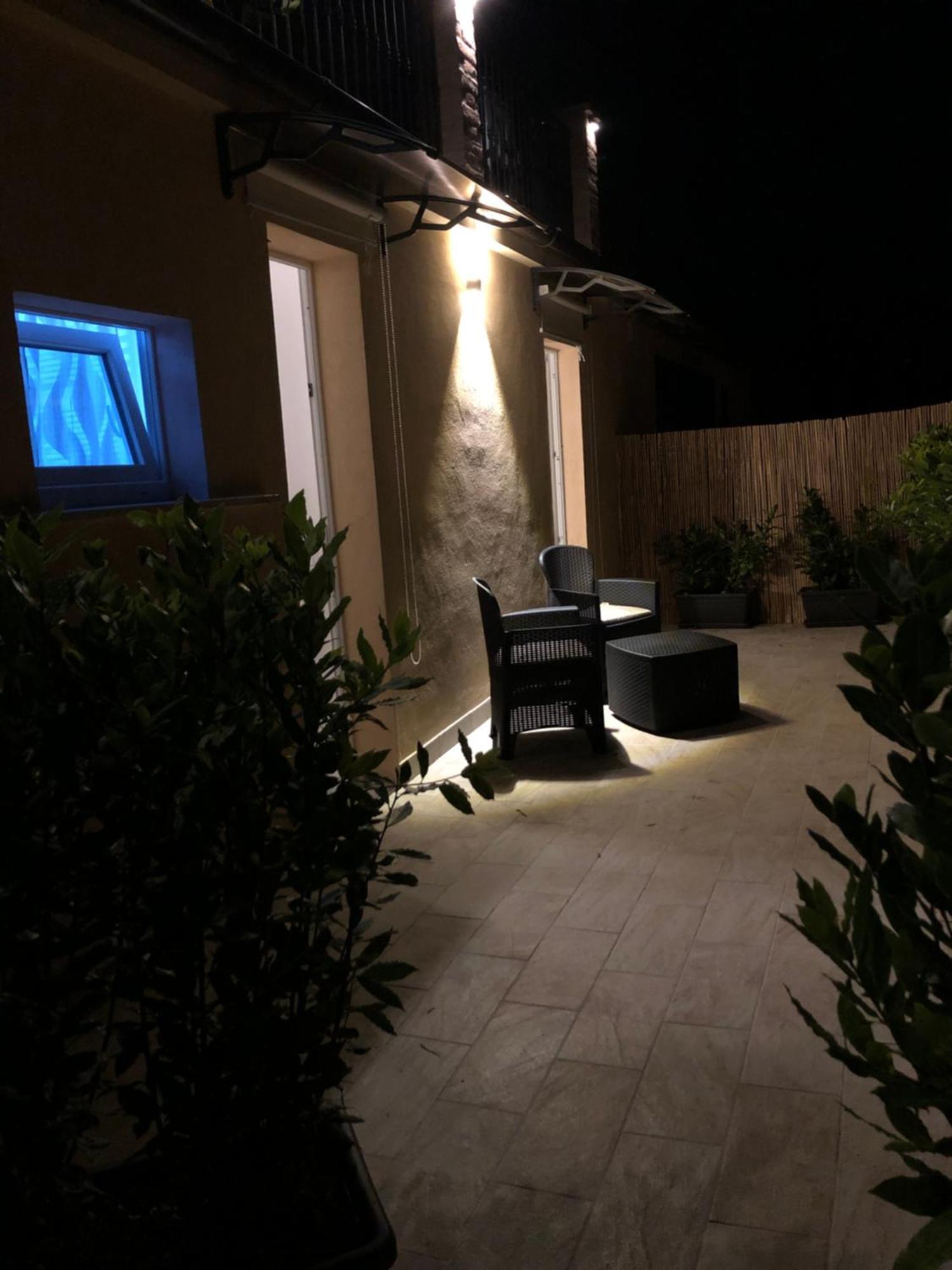 Queen Appartamenti E Camere Campofilone Exterior photo