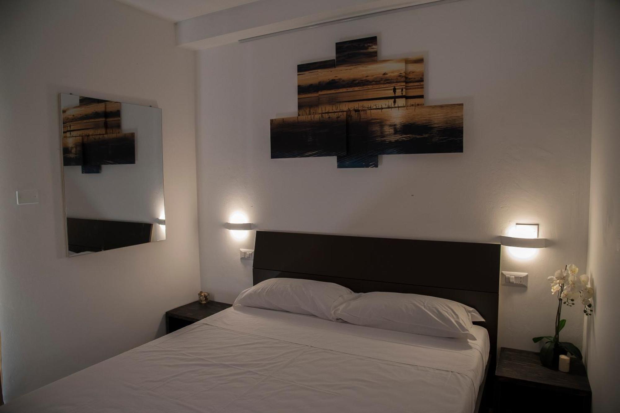 Queen Appartamenti E Camere Campofilone Exterior photo