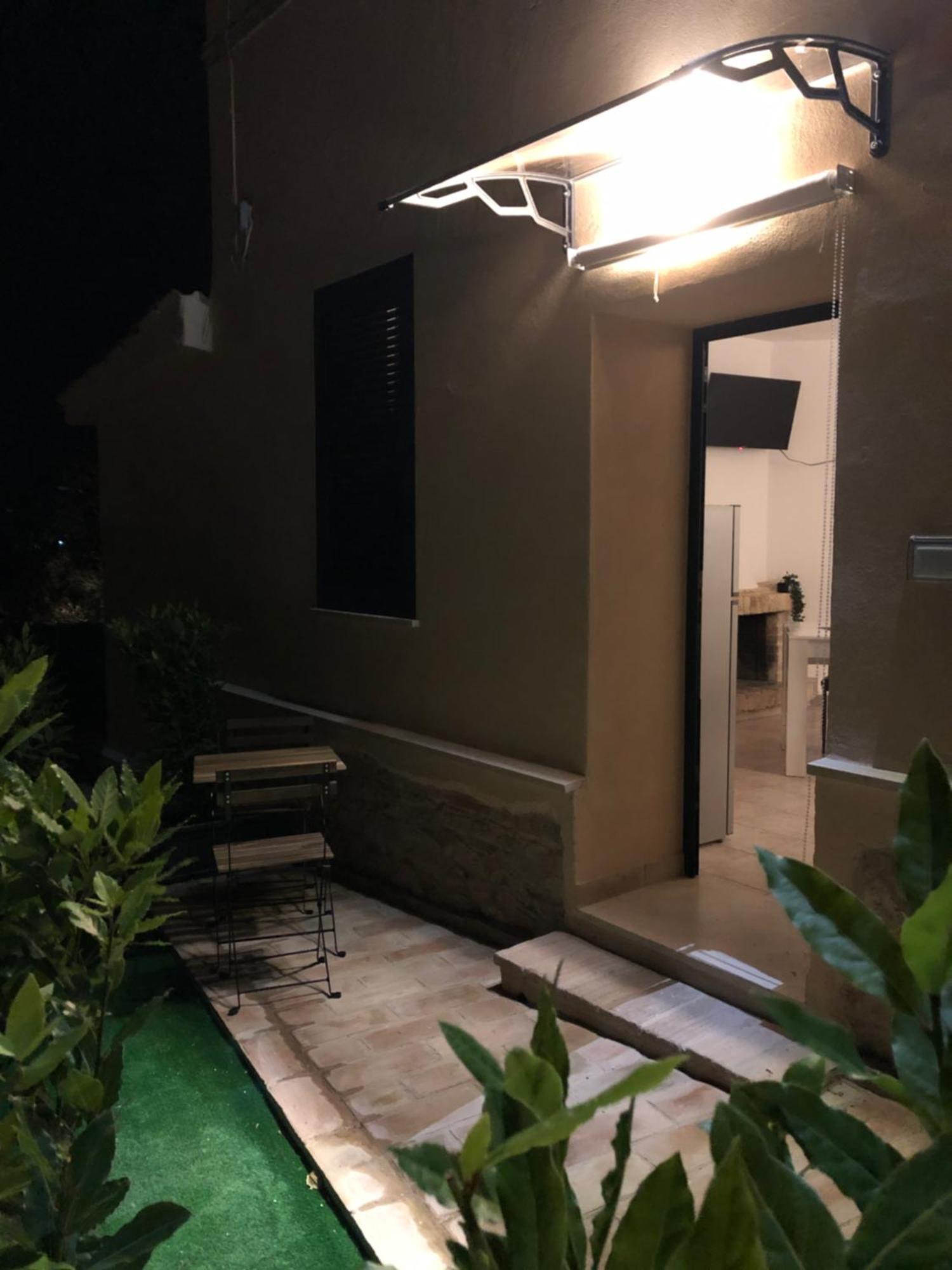 Queen Appartamenti E Camere Campofilone Exterior photo