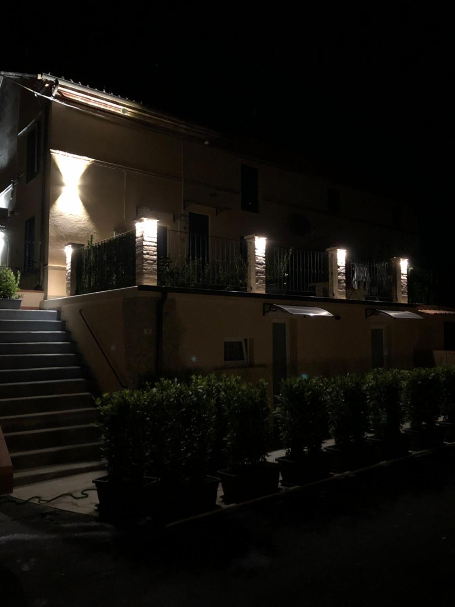 Queen Appartamenti E Camere Campofilone Exterior photo